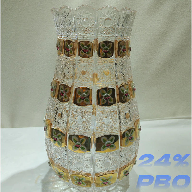 Customized crystal vase with metal edging
